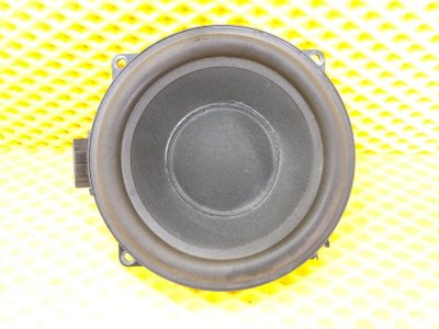 Динамик Volkswagen Phaeton 2005 3D2