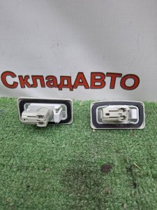 Плафон подсветки номера Toyota Estima 2003 ACR40W