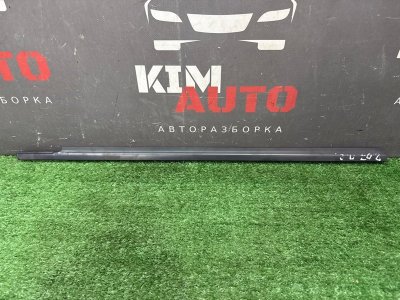 Уплотнитель стекла наружный (Бархотка) Peugeot 207