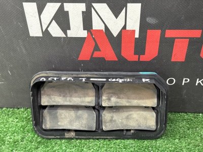 Решетка вентиляционная Opel Astra J