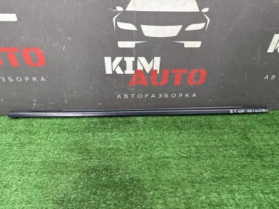 Уплотнитель стекла наружный (Бархотка) Mazda 3 BK