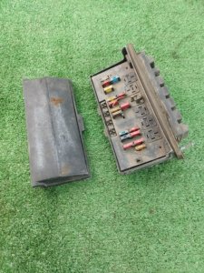 Блок предохранителей лада 210740 2008 СЕДАН