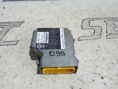 Блок управления подушками безопасности Volkswagen Passat 2012 B7