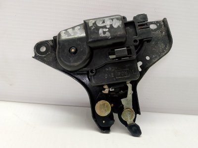 Замок крышки багажника Cadillac STS 2005-2011