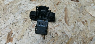 Корпус разъема Mercedes W124 1992