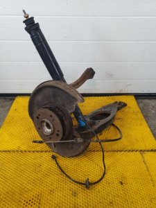 Кулак Mercedes-Benz E-Class 15.04.1998 W210