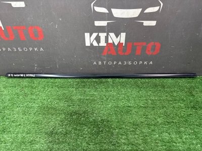 Уплотнитель стекла наружный (Бархотка) Mazda 3 BK