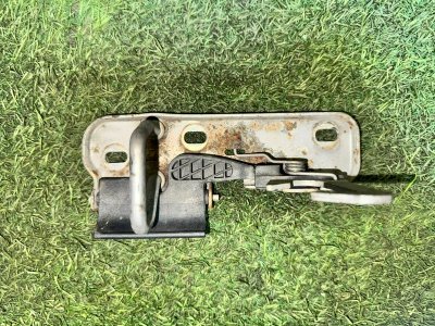 Крюк замка капота VOLKSWAGEN TIGUAN 2009 5N1