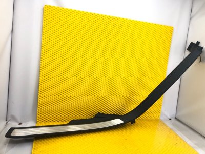 Накладка порога внутренняя левая Volkswagen Phaeton 2005 3D2