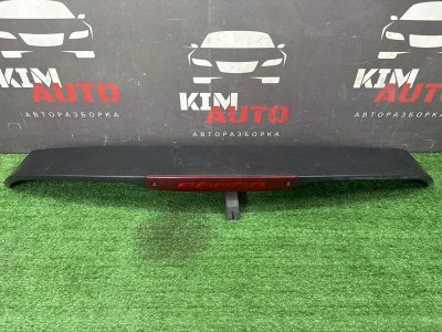 Спойлер крышки багажника с доп стоп сигналом Ford Focus