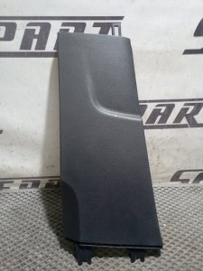 Обшивка стойки центральной Skoda Karoq 2024