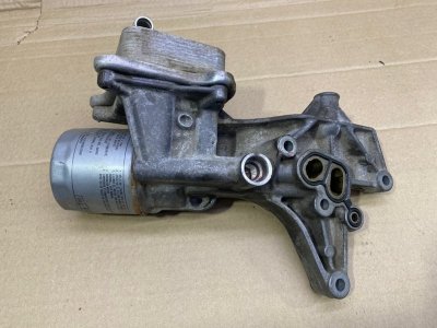 Корпус масляного фильтра Volkswagen Golf 2012 Mk6