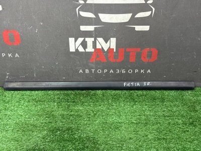 Уплотнитель стекла наружный (Бархотка) Ford Fiesta