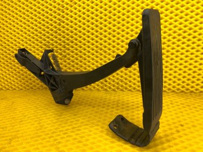 Педаль газа Mercedes-Benz E-Class 15.04.1998 W210