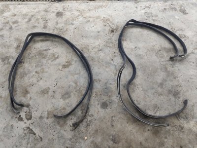 Уплотнитель двери Mercedes-Benz E-Class 15.04.1998 W210