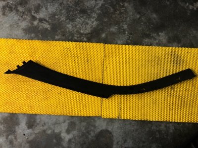 Обшивка передней стойки левая Mercedes-Benz E-Class 15.04.1998 W210