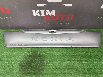 Молдинг крышки багажника Daewoo Nexia