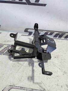 Кронштейн блока ABS Volkswagen Passat 2002 B5