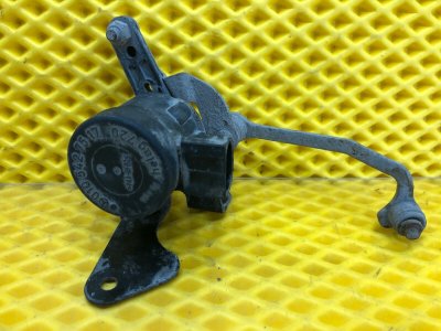 Датчик положения кузова Mercedes-Benz E-Class 15.04.1998 W210