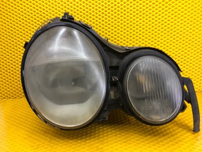 Фара передняя правая Mercedes-Benz E-Class 15.04.1998 W210