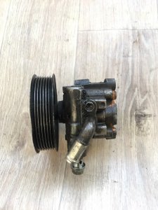 Насос гидроусилителя руля Toyota