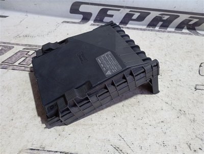 Крышка блока предохранителей Volkswagen Passat 2008 B6