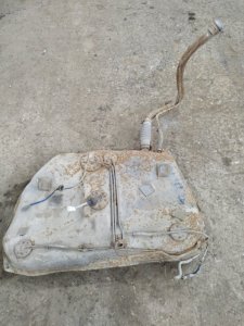 Бак топливный Toyota Carina 1989 st170