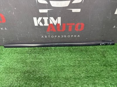 Уплотнитель стекла наружный (Бархотка) Ford Focus 2