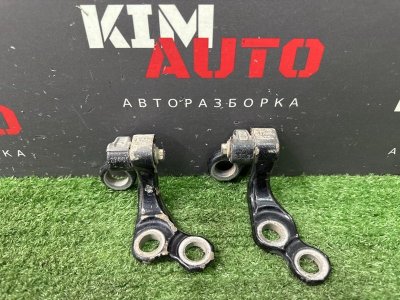 Петли двери Ford Focus 2