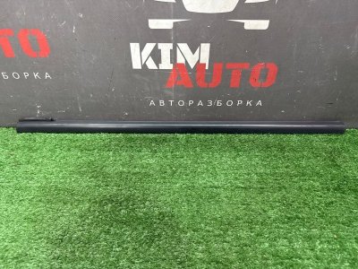 Уплотнитель стекла наружный (Бархотка) Ford Focus 2