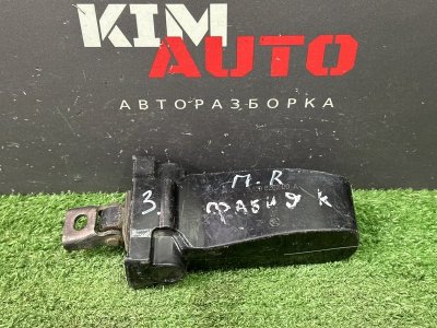 Ограничитель двери Skoda Fabia 2