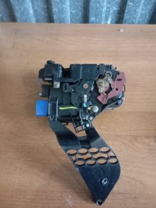 Замок двери Volkswagen Touareg 2006 GP