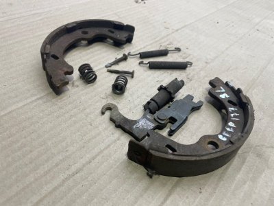 Механизм стояночного тормоза Kia Ceed 2007 ED