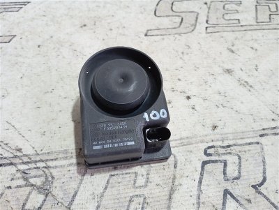 Сирена сигнализации Volkswagen Touareg 2008