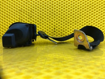 Ремень безопасности задний левый Mercedes-Benz E-Class 15.04.1998 W210