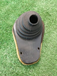 Кожух кулисы КПП лада 210740 2008 СЕДАН