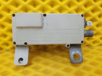 Блок усилителя антенны Mercedes-Benz E-Class 15.04.1998 W210