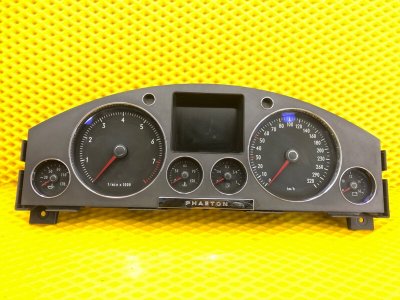 Панель приборов (Щиток) Volkswagen Phaeton 2005 3D2