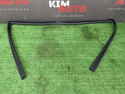 Уплотнитель стекла направляющий Hyundai Creta 2021 GS