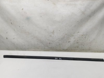 Молдинг стекла Citroen C4 2008