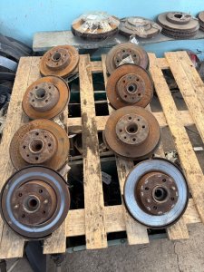 Кулак поворотный лада 21099 1997 21099