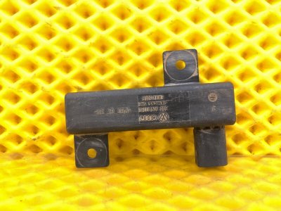 Антенна Volkswagen Touareg 2003 7L6