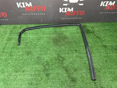 Уплотнитель стекла направляющий Kia Rio 3 2014 QB