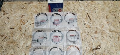 Кольца поршневые Mercedes E-Class W124