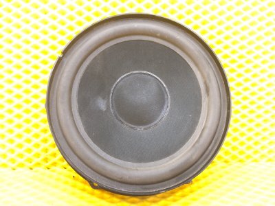 Динамик Volkswagen Touareg 2003 7L6