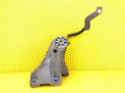 Кронштейн опоры двигателя AUDI Q7 2012 4L