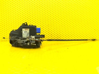 Замок двери передней правой Volkswagen Phaeton 2005 3D2