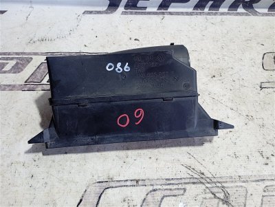 Воздухозаборник Volkswagen Passat 2008 B6