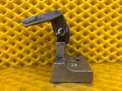 Петля двери задней левая верхняя Volkswagen Touareg 2003 7L6