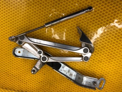 Петля крышки багажника левая Volkswagen Phaeton 2005 3D2